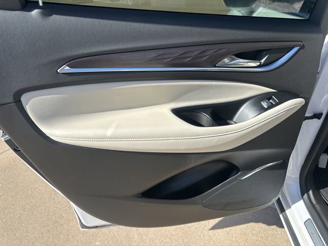 Used 2024 Buick Enclave Avenir w/ Avenir Technology Package image 26