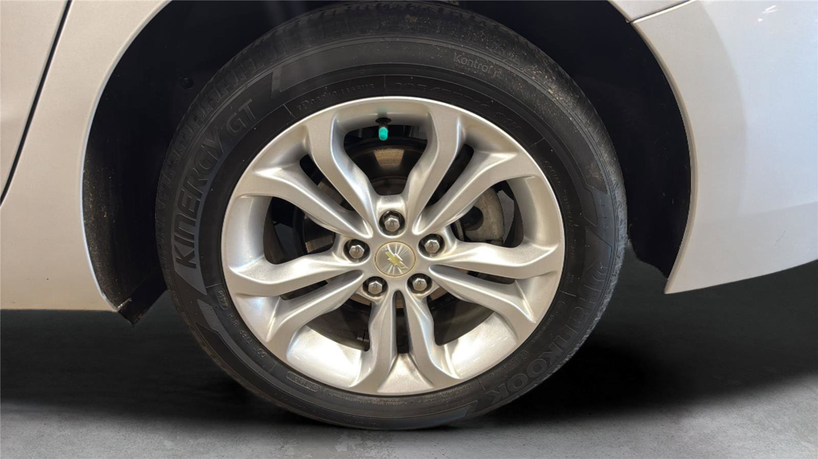 Used 2019 Chevrolet Cruze LS w/ LS Convenience Package FWD image 23