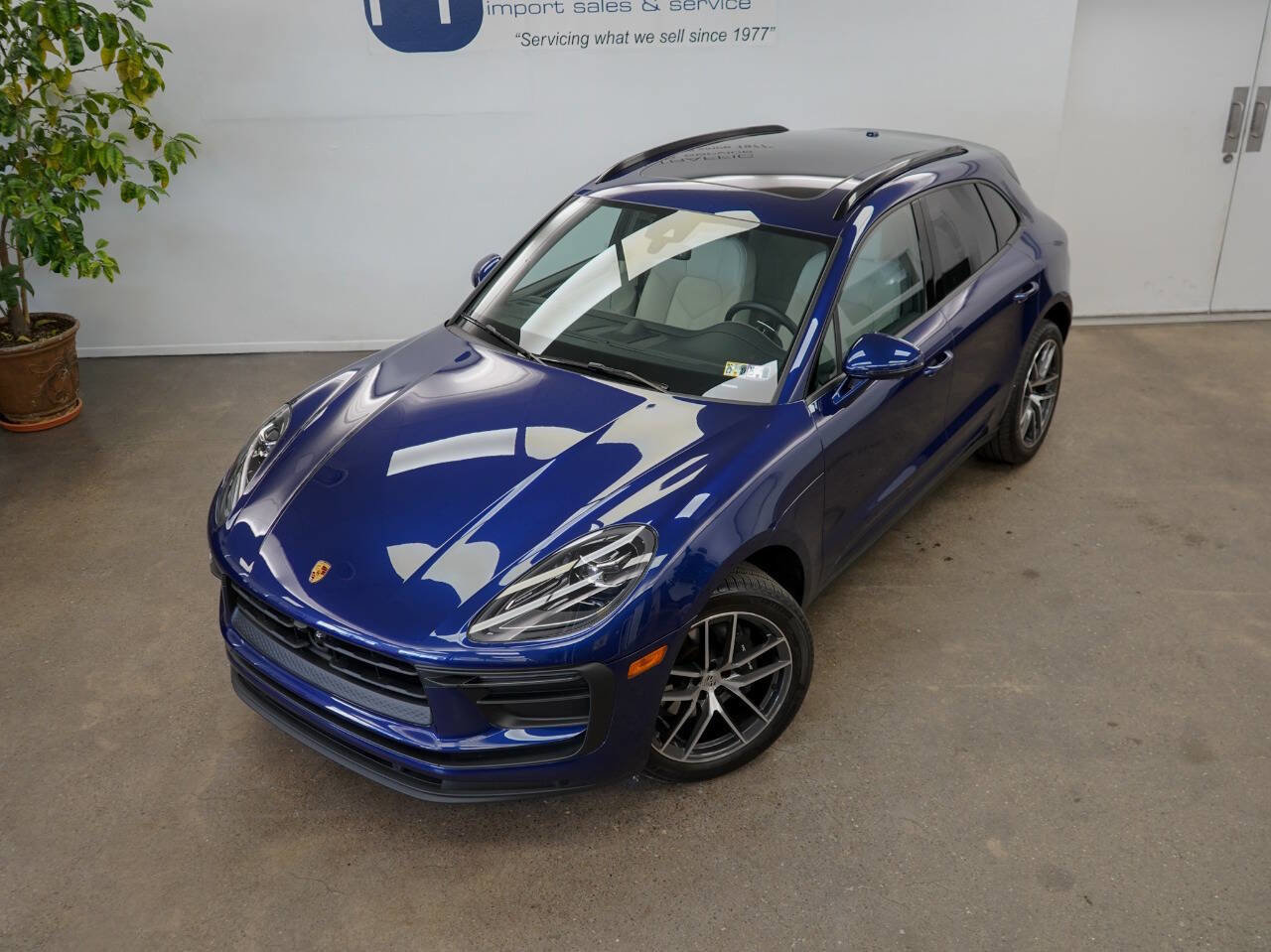 Used 2024 Porsche Macan image 21