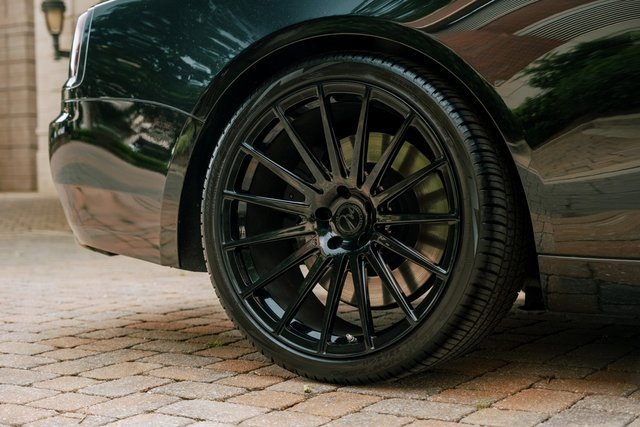 Used 2014 Rolls-Royce Wraith image 30