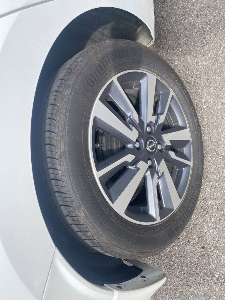 Used 2024 Nissan Versa S w/ S Plus Package FWD image 30