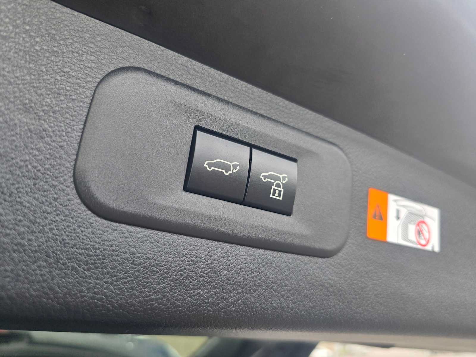 New 2026 Lexus TX 500h AWD image 17