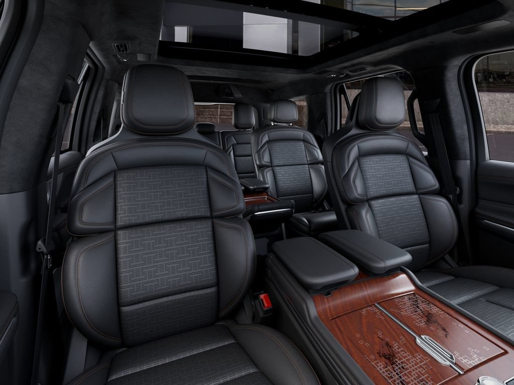 New 2027 Lincoln Navigator Black Label AWD/4WD image 29