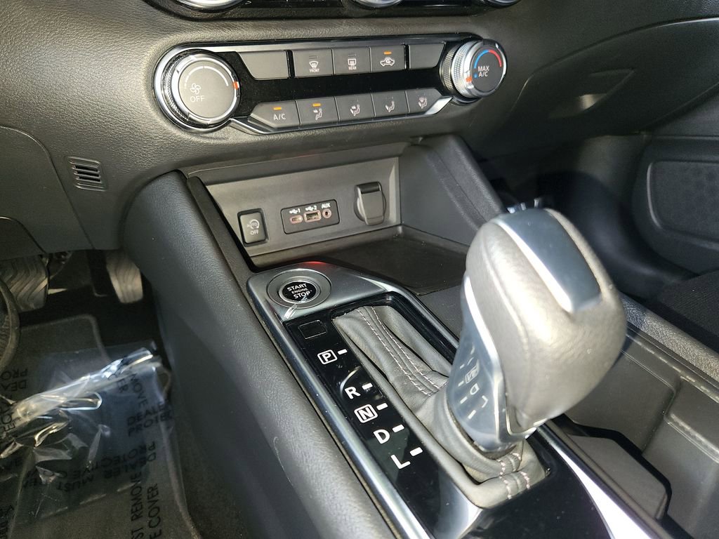 Used 2025 Nissan Sentra SV FWD image 20
