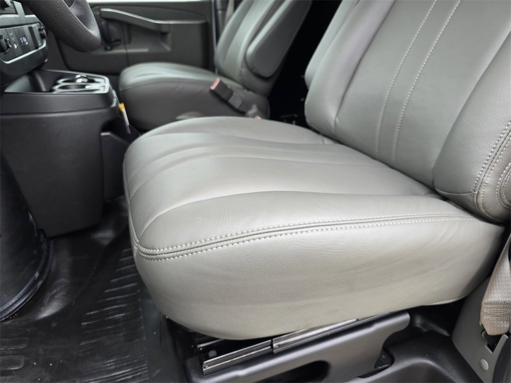New 2025 Chevrolet Express 2500 w/ Communications Package image 12
