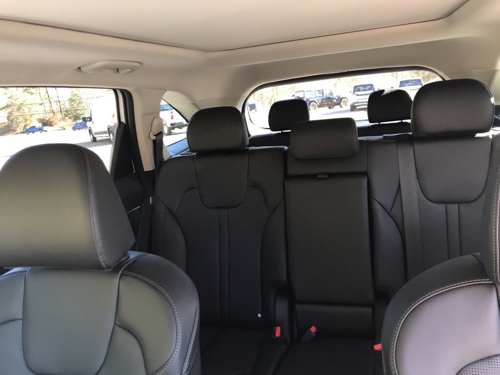 New 2026 Kia Sorento S w/ S Panoramic Sunroof Package image 12