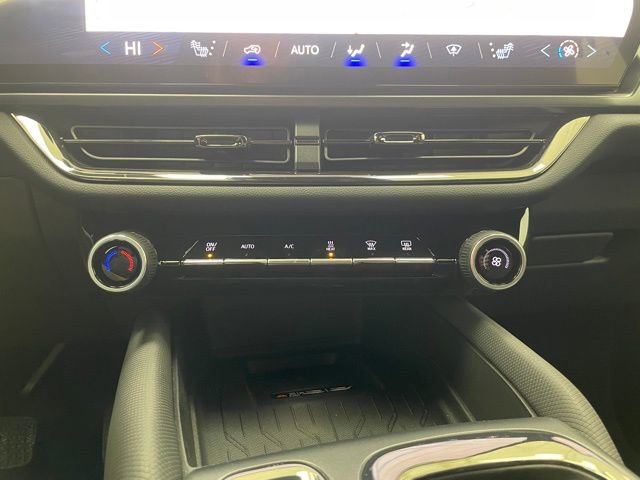 New 2026 Chevrolet Equinox EV RS image 6