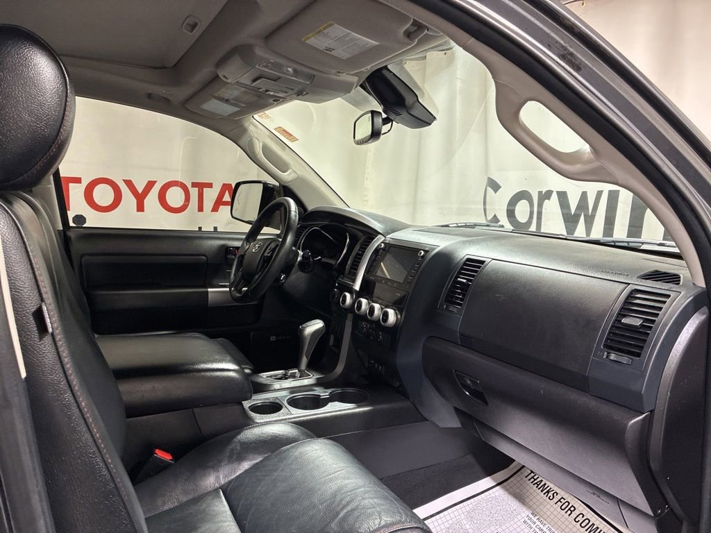 Used 2020 Toyota Sequoia TRD Pro AWD/4WD image 13