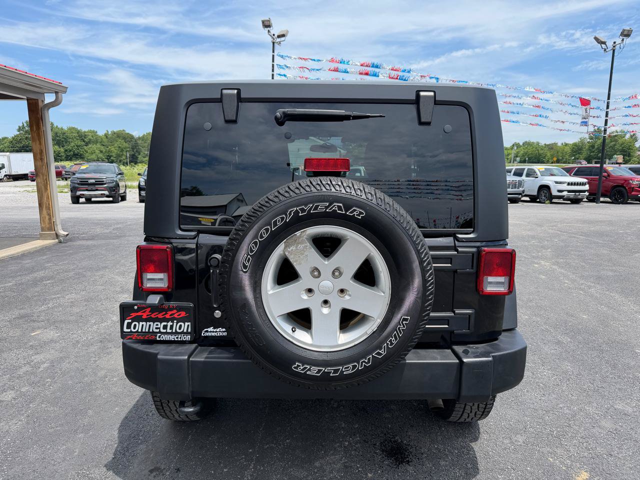 Used 2012 Jeep Wrangler Sport AWD/4WD image 5