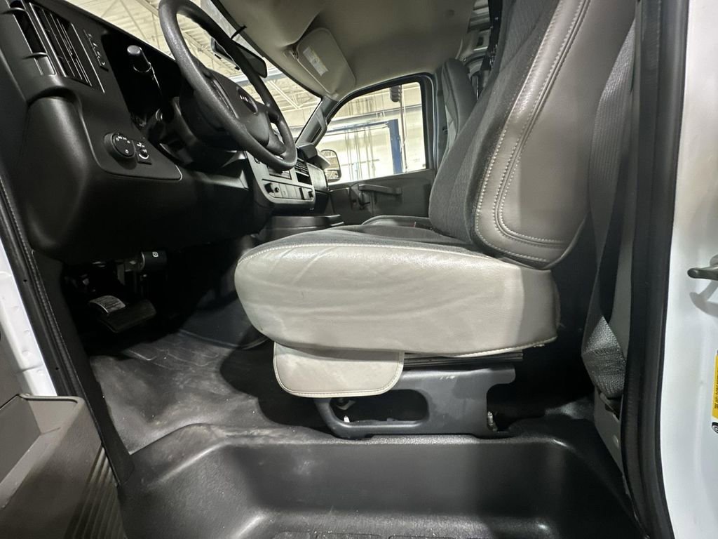 Used 2024 GMC Savana 2500 w/ Driver Convenience Package image 14