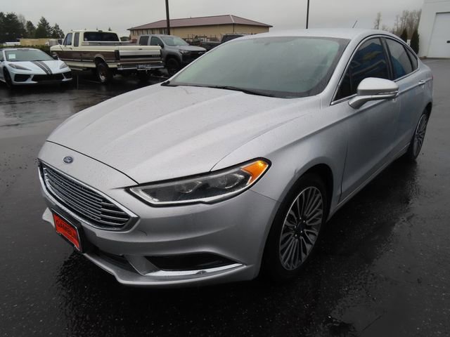 Used 2018 Ford Fusion SE w/ Fusion SE Technology Package image 3