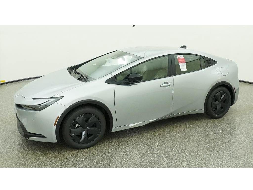 New 2026 Toyota Prius LE FWD image 2