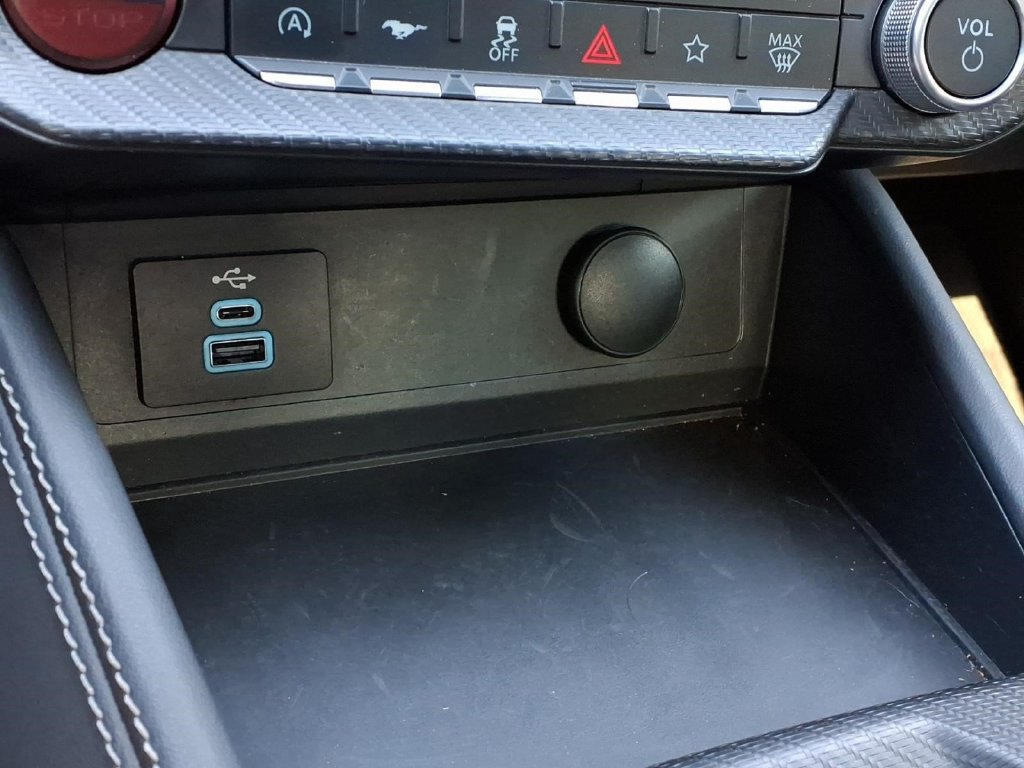 Used 2026 Ford Mustang Premium RWD image 17