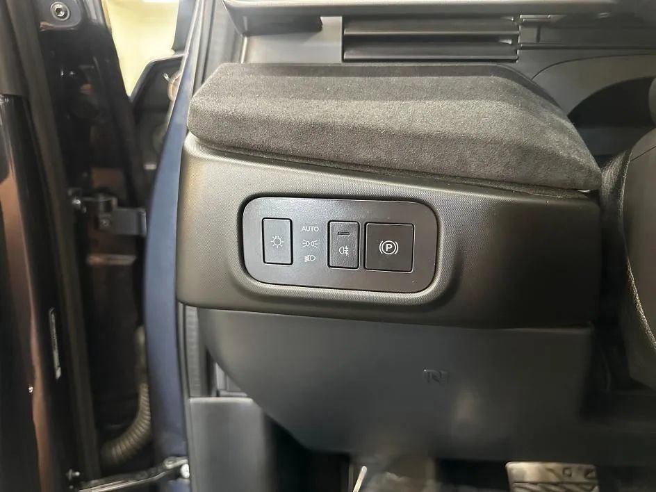 Used 2023 Fisker Ocean Ultra image 26