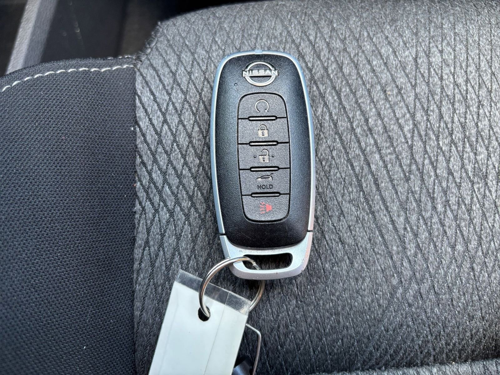 Used 2025 Nissan Rogue SV FWD image 21