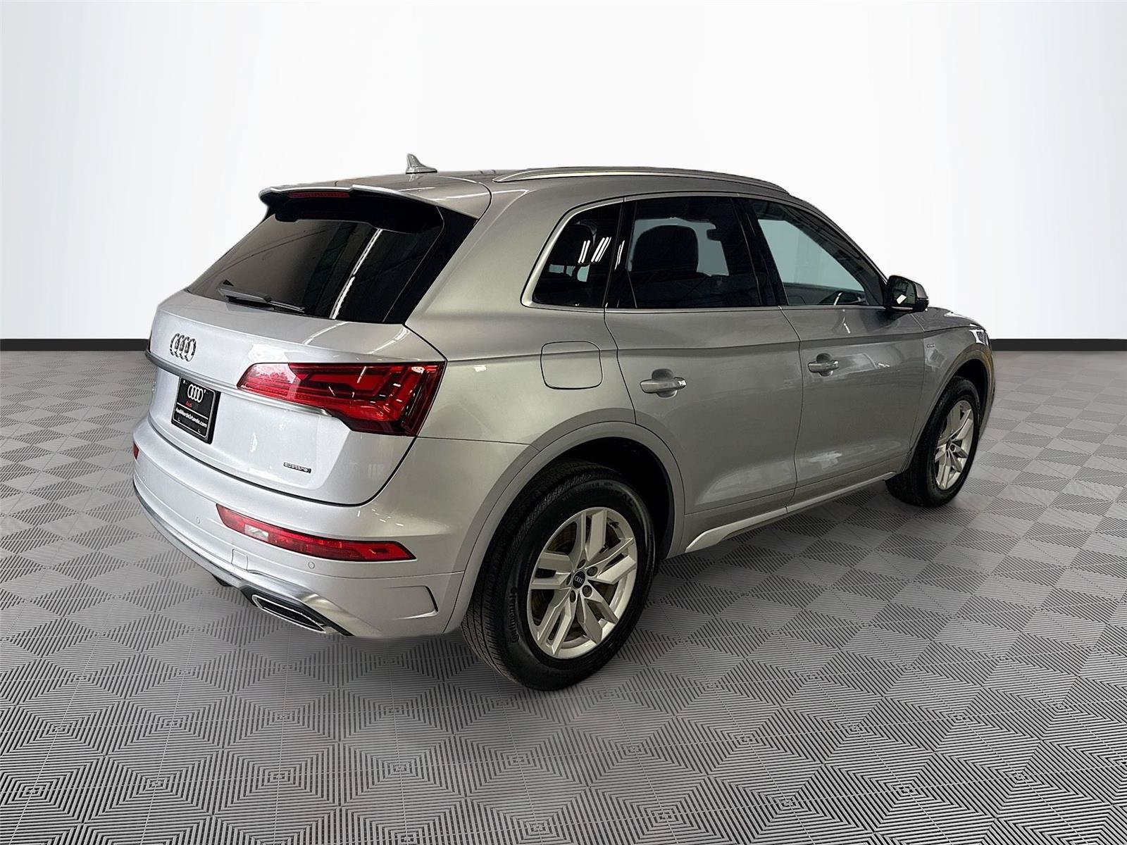 Used 2023 Audi Q5 2.0T Premium w/ Convenience Package AWD/4WD image 7