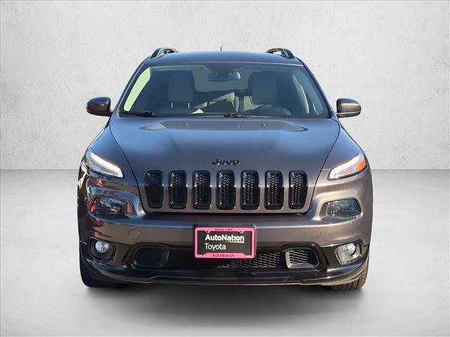 Used 2018 Jeep Cherokee Latitude FWD image 2