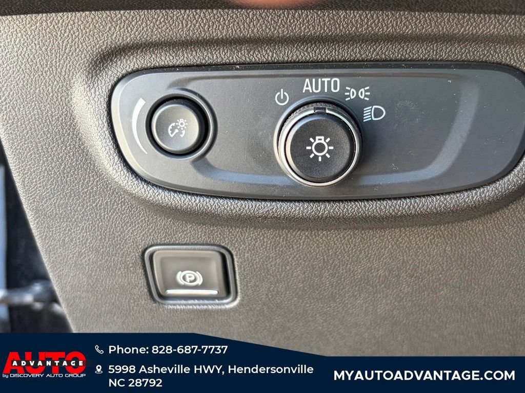 Used 2024 GMC Terrain SLE AWD/4WD image 23