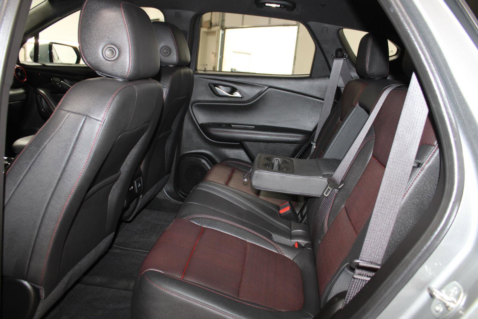 Used 2024 Chevrolet Blazer RS w/ Driver Confidence II Package FWD image 27