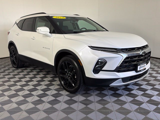 Used 2023 Chevrolet Blazer LT AWD/4WD image 4
