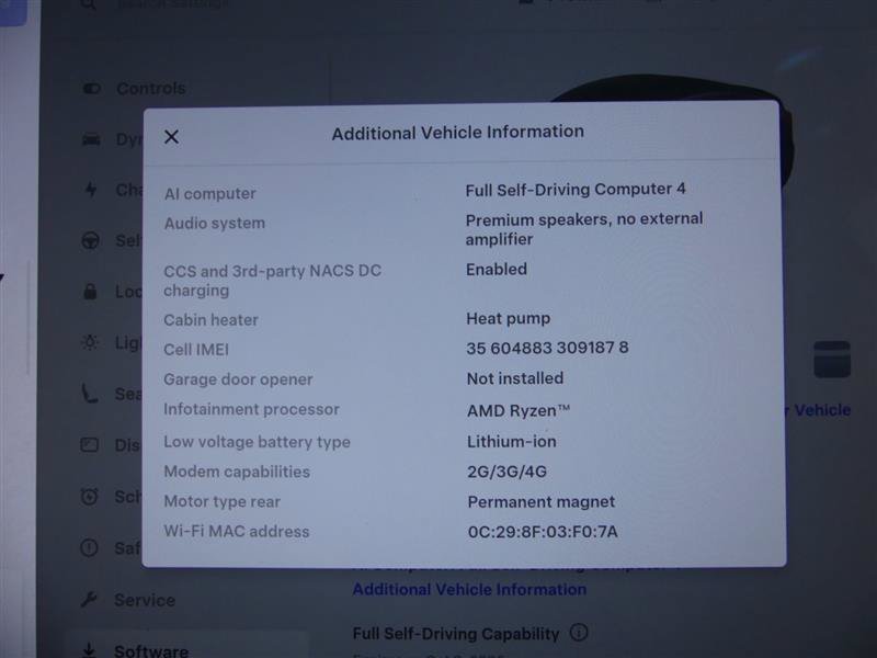 Used 2024 Tesla Model Y 2WD image 9