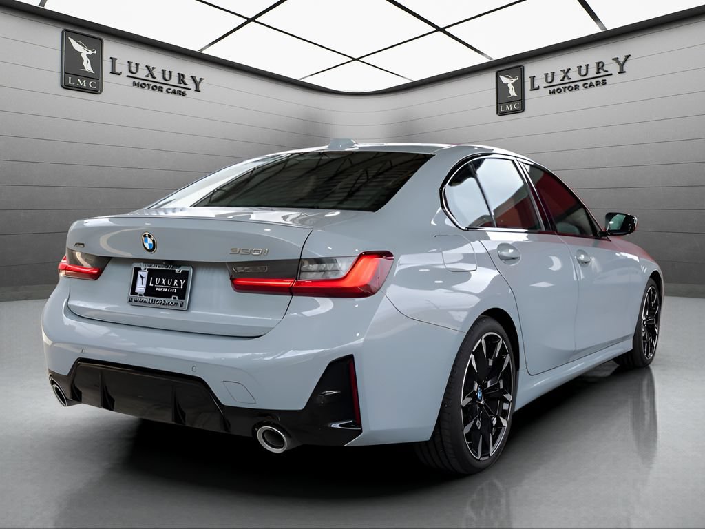 Used 2026 BMW 330i xDrive Sedan AWD/4WD image 8