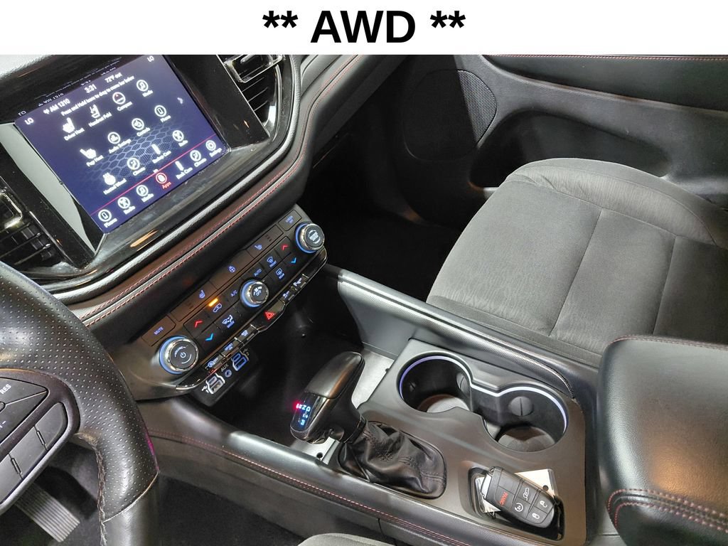 Used 2023 Dodge Durango GT AWD/4WD image 6