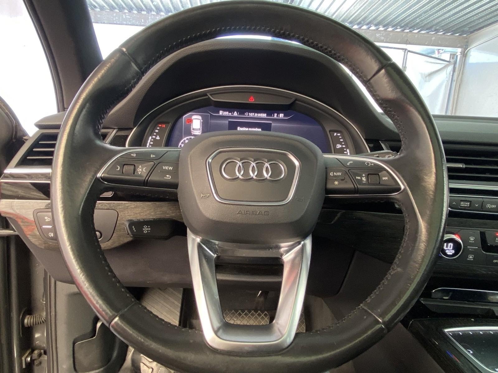 Used 2017 Audi Q7 3.0T Premium Plus w/ Premium Plus Package AWD/4WD image 30