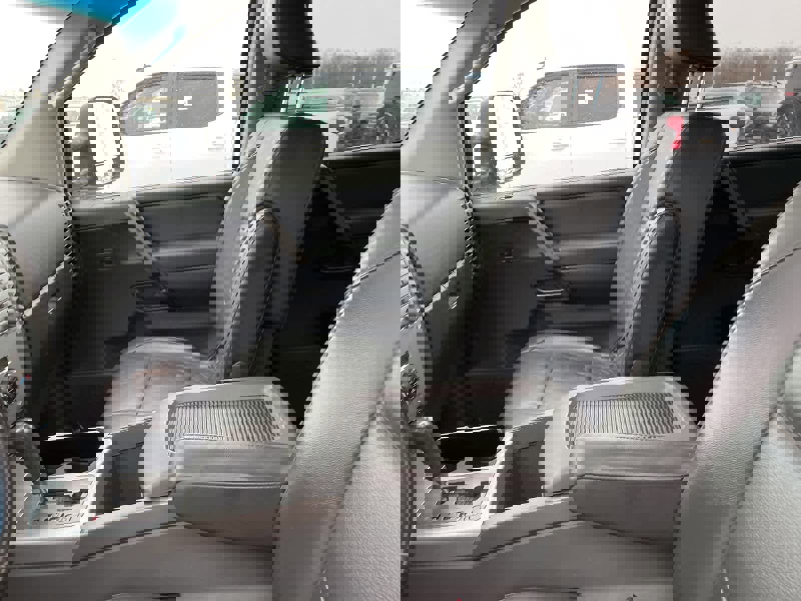 Used 2006 Nissan Titan LE w/ (S01) Side-Airbag Pkg w/ VDC image 28