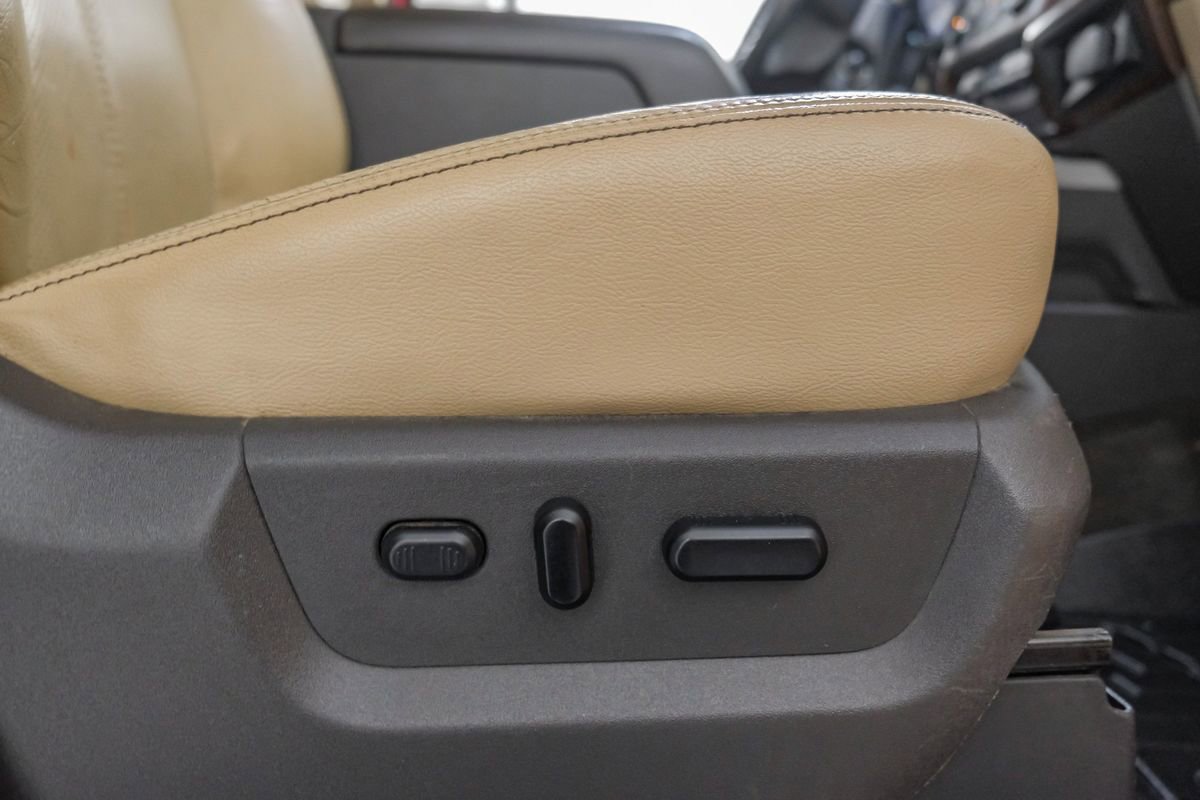 Used 2013 Ford F350 Lariat w/ Lariat Ultimate Pkg image 32