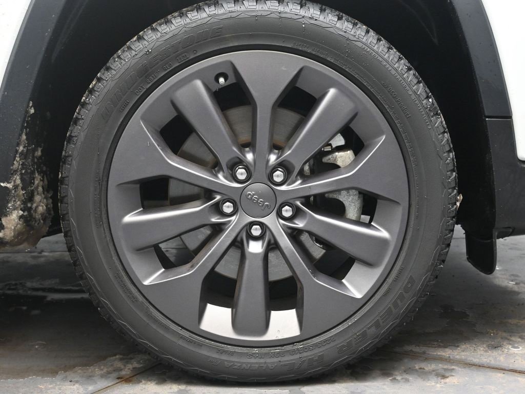 Used 2021 Jeep Cherokee Latitude Lux 80th Anniv w/ Quick Order Package 26U 80TH image 10