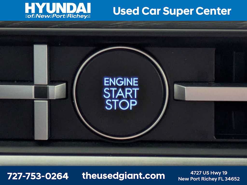 Used 2025 Hyundai Santa Fe Limited FWD image 47