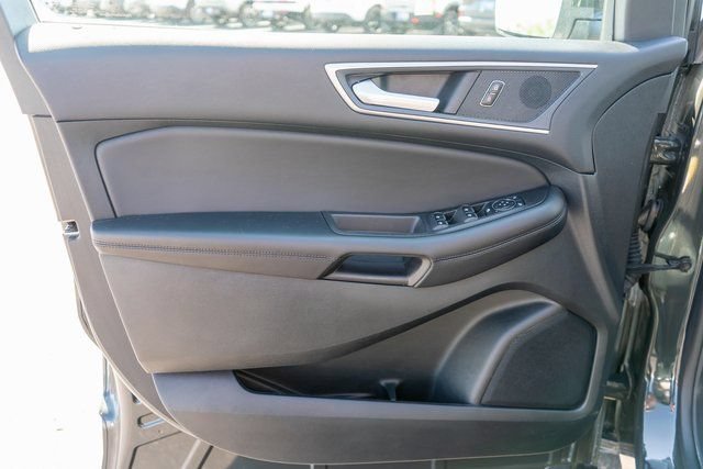 Used 2023 Ford Edge SEL w/ Convenience Package AWD/4WD image 16