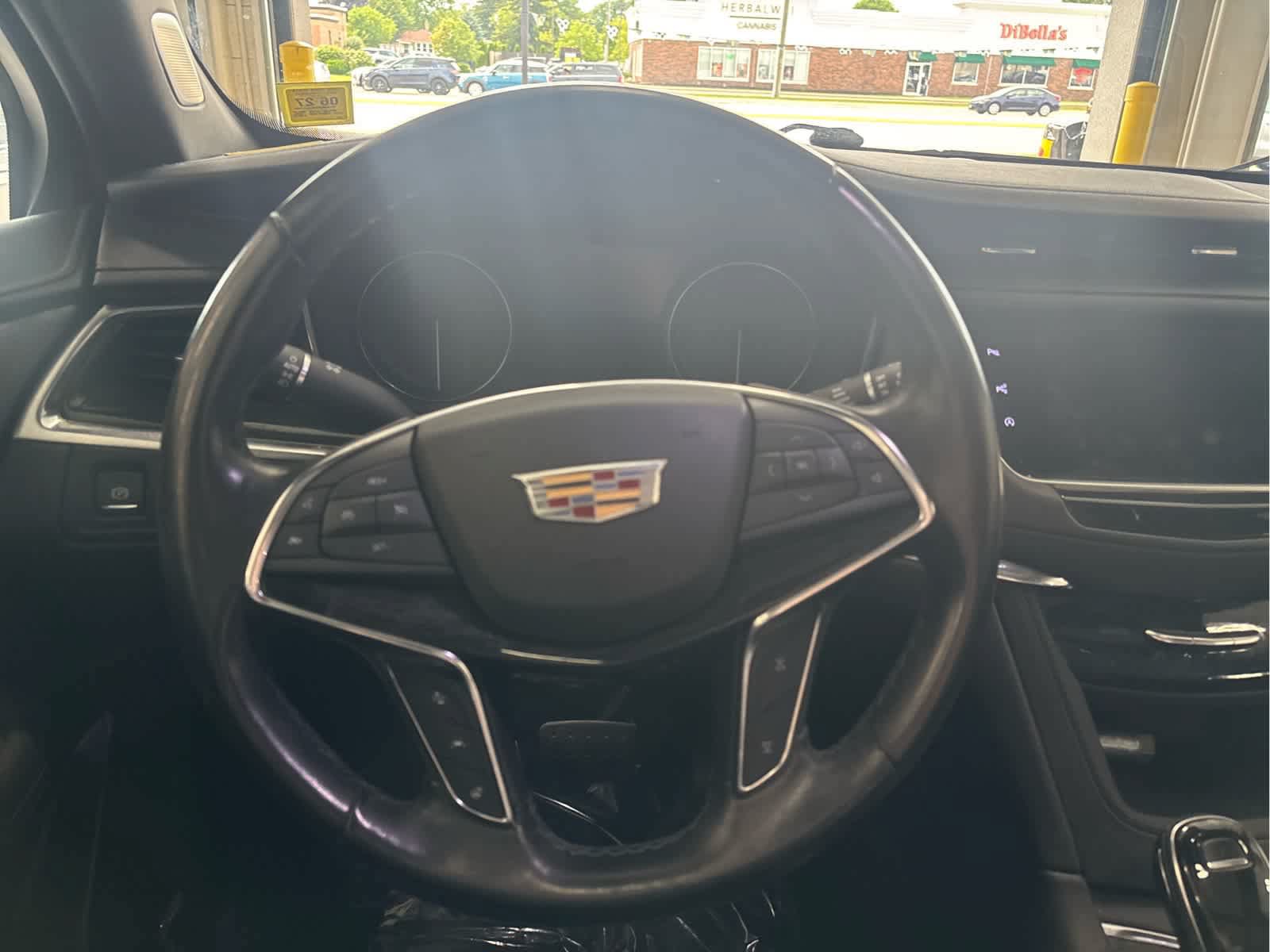 Used 2020 Cadillac XT5 Premium Luxury AWD/4WD image 16