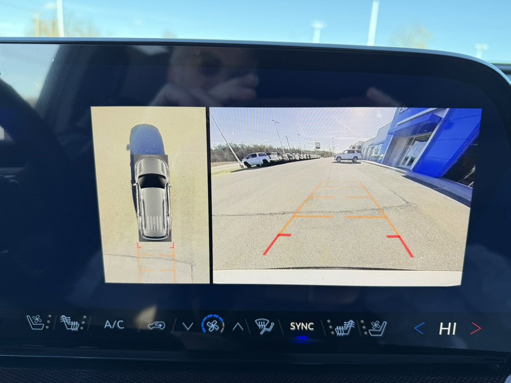 New 2026 Chevrolet Traverse RS w/ LPO, Floor Liner Package image 20