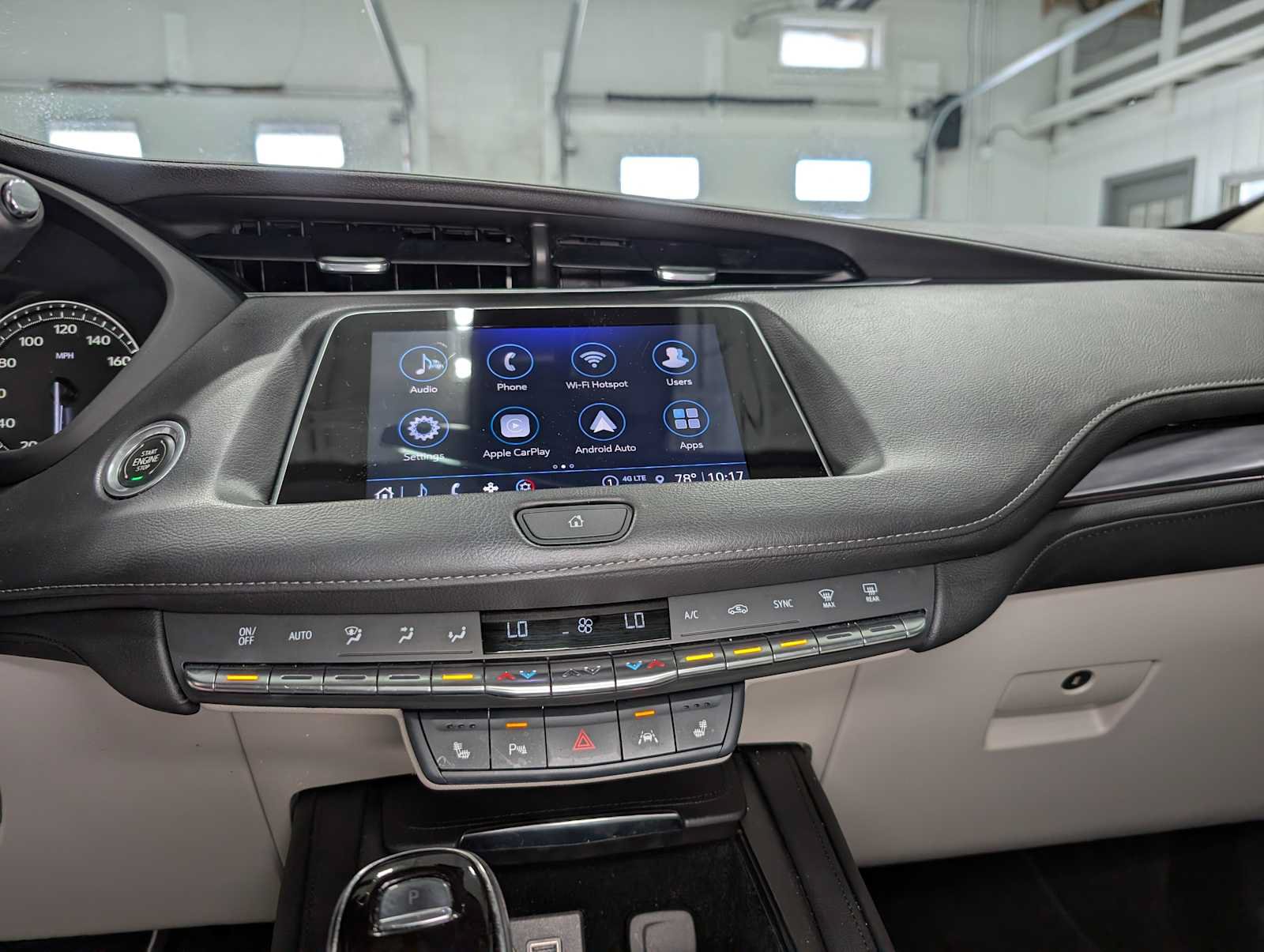 Used 2023 Cadillac XT4 Luxury w/ Cold Weather Package AWD/4WD image 33