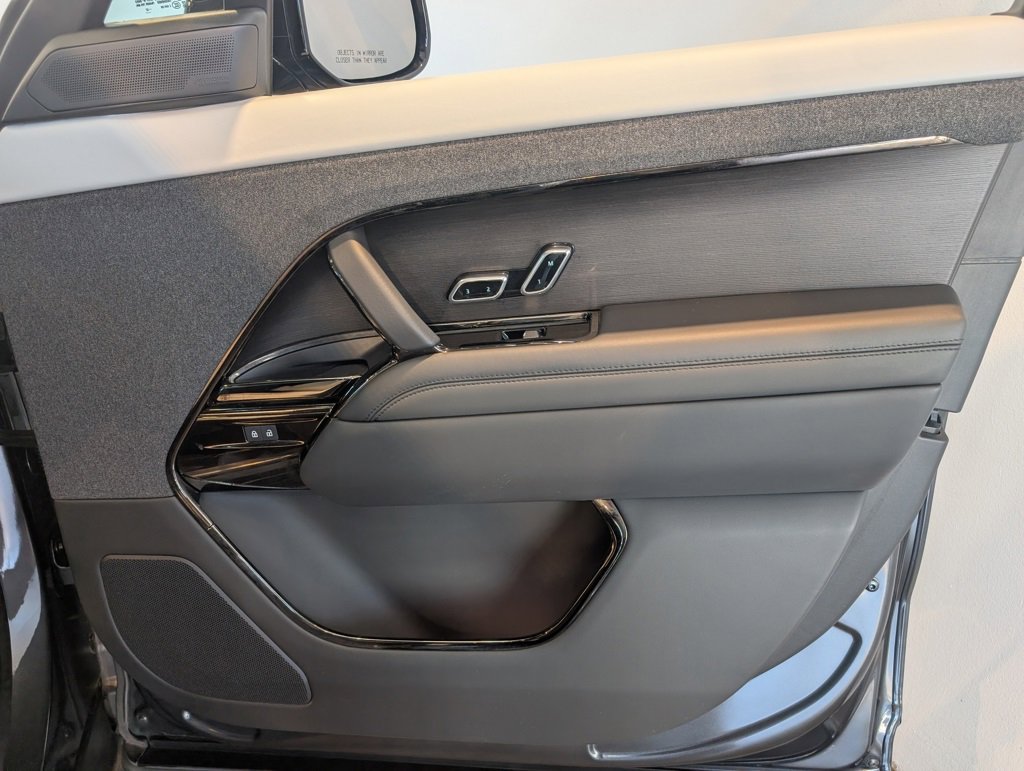 Used 2023 Land Rover Range Rover Sport SE Dynamic image 30