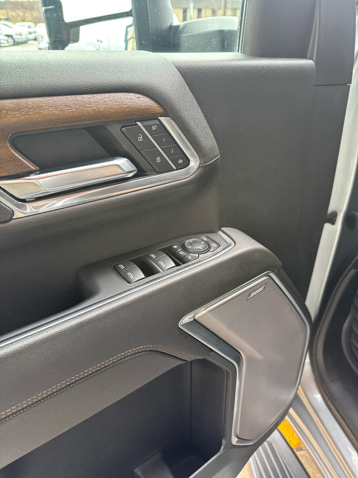 Used 2024 Chevrolet Silverado 3500 High Country w/ Technology Package image 11