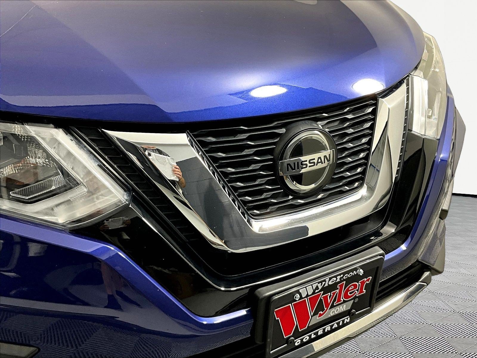 Used 2019 Nissan Rogue SV w/ Sun & Sound Touring Package AWD/4WD image 33