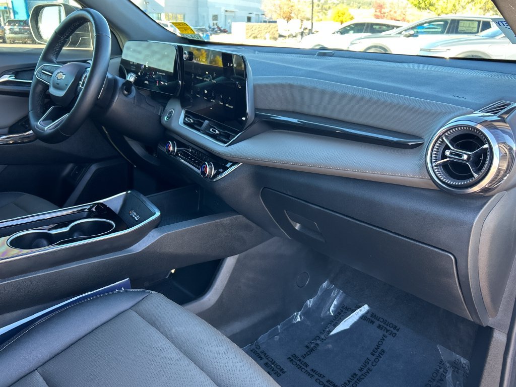 Used 2025 Chevrolet Equinox LT w/ Convenience Package II AWD/4WD image 8