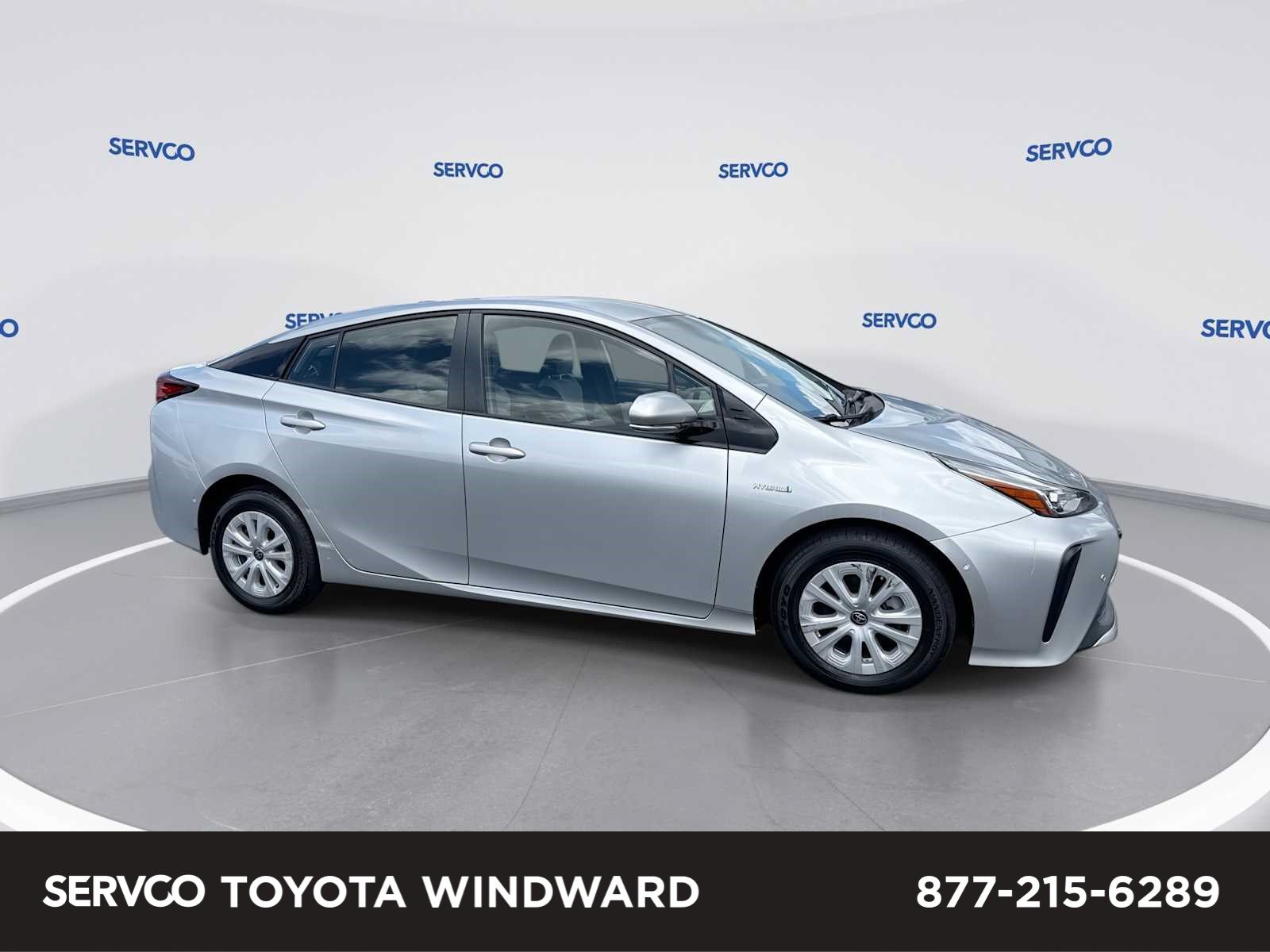 Used 2020 Toyota Prius LE FWD image 1