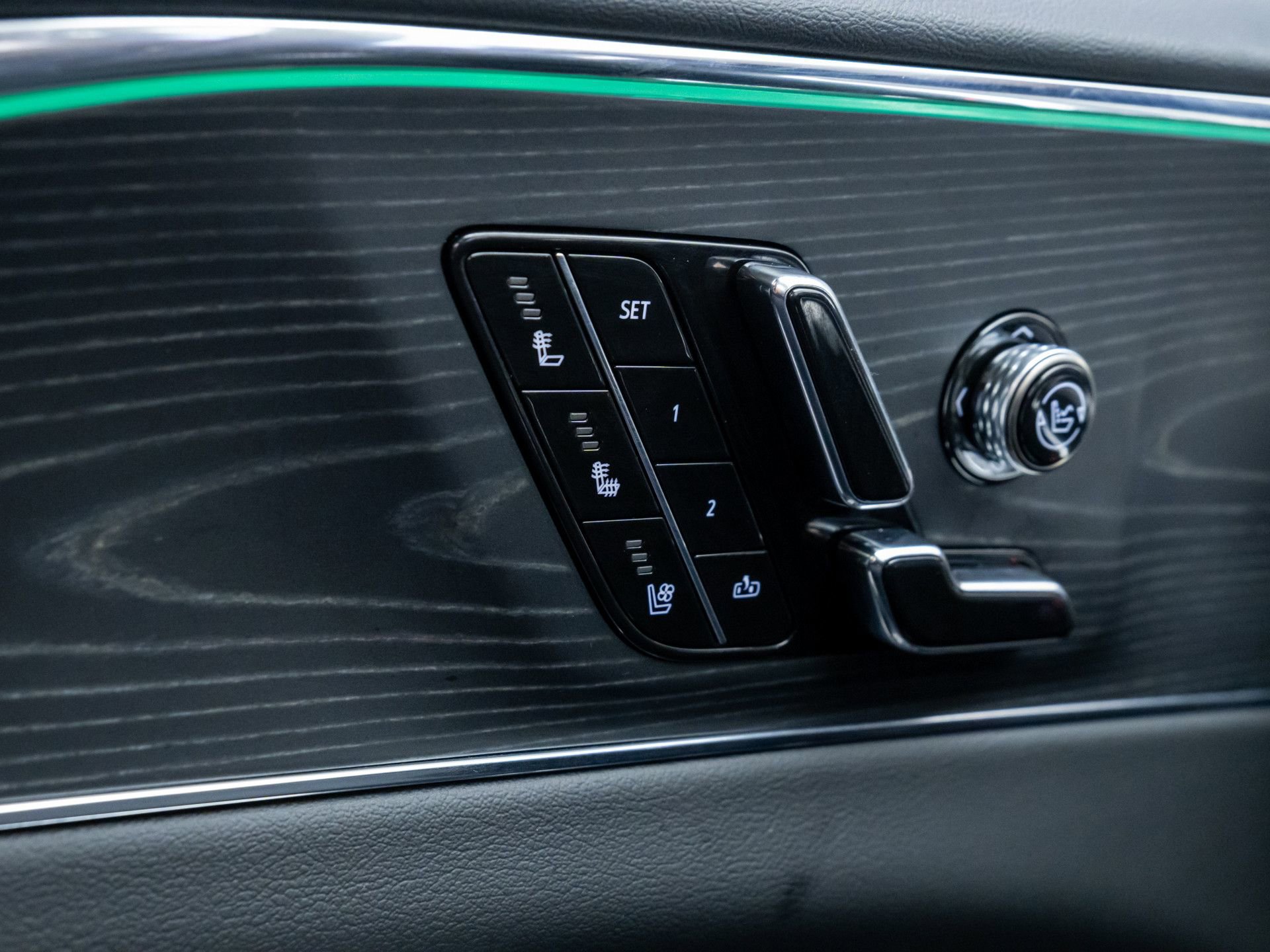 Certified 2024 Cadillac Lyriq Luxury w/ LPO, Floor Liner Package image 34