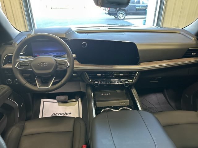 Used 2025 Chevrolet Tahoe Z71 w/ Z71 Off-Road Package AWD/4WD image 37