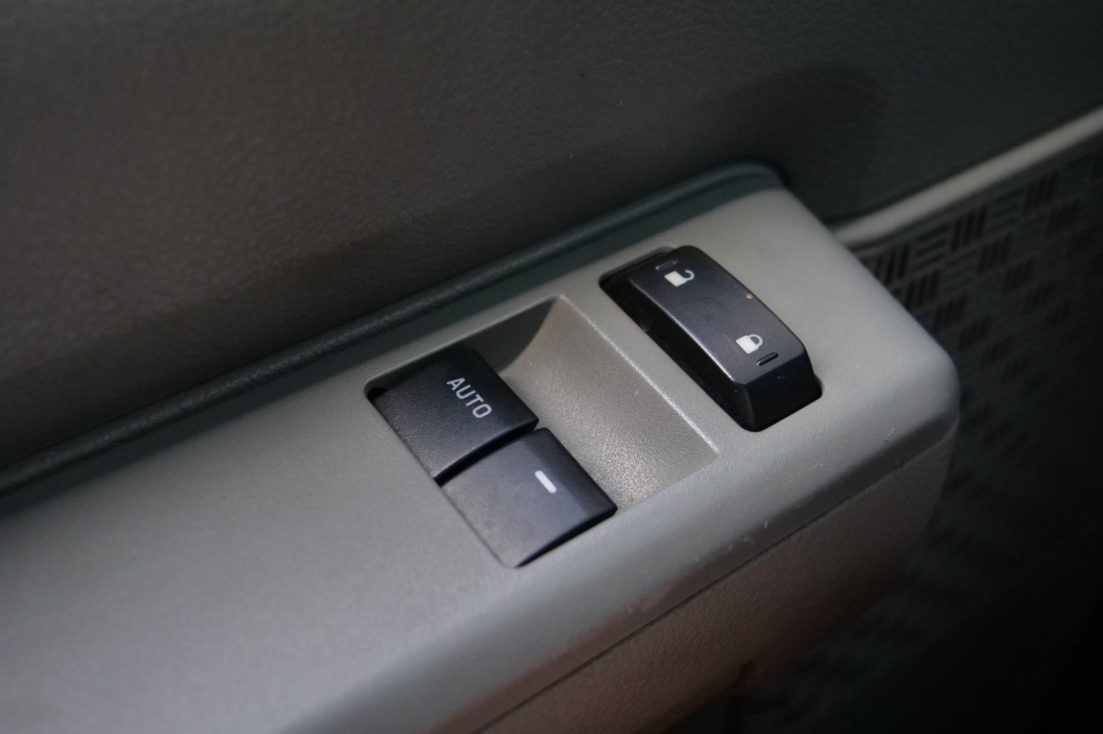 Used 2010 Ford E-250 and Econoline 250 Extended RWD image 23