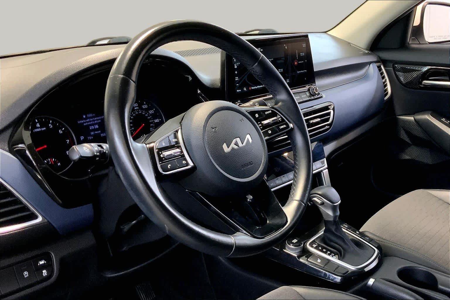 Used 2023 Kia Seltos Nightfall Edition AWD/4WD image 17