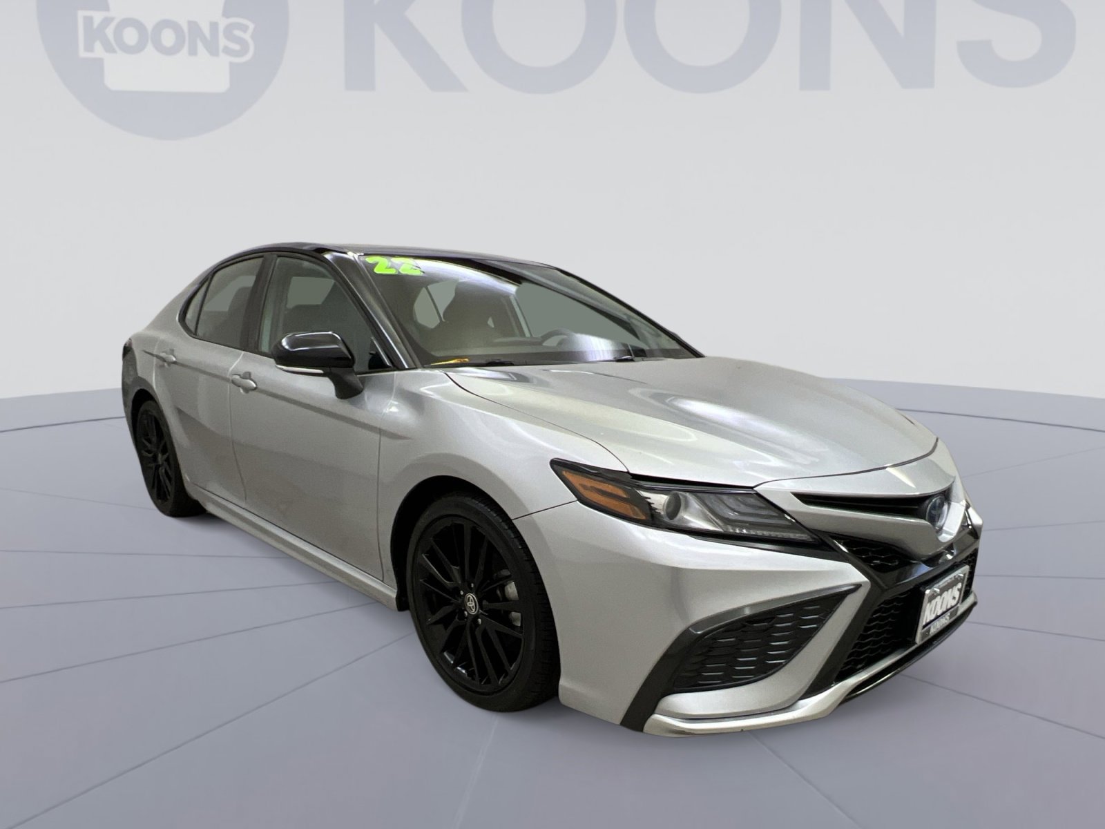 Used 2022 Toyota Camry XSE image 8
