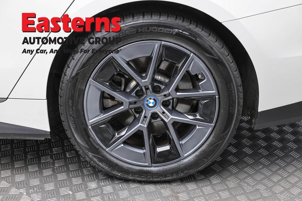Used 2023 BMW i4 eDrive35 w/ Premium Package RWD image 10