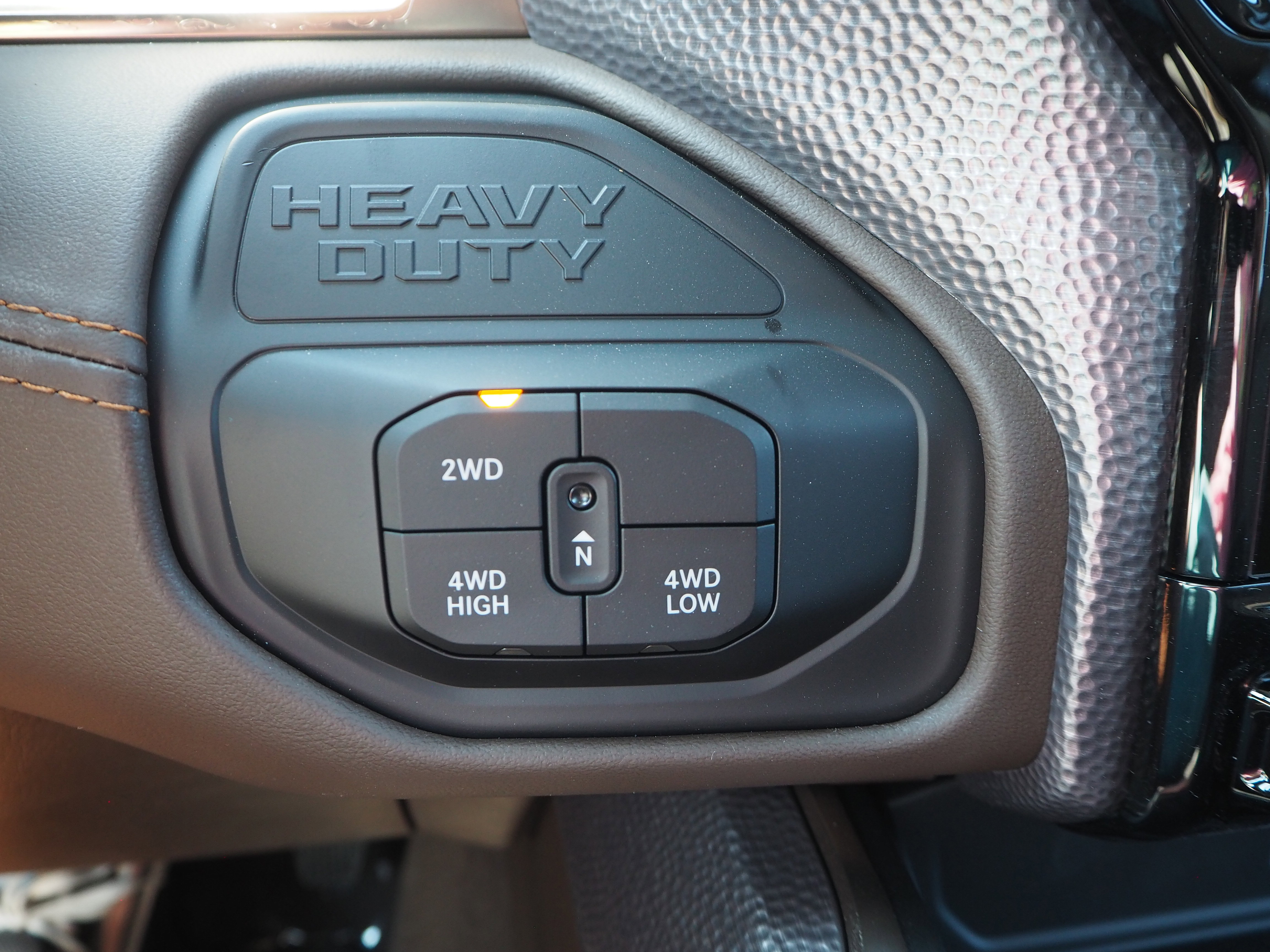 New 2025 RAM 2500 Limited AWD/4WD image 29