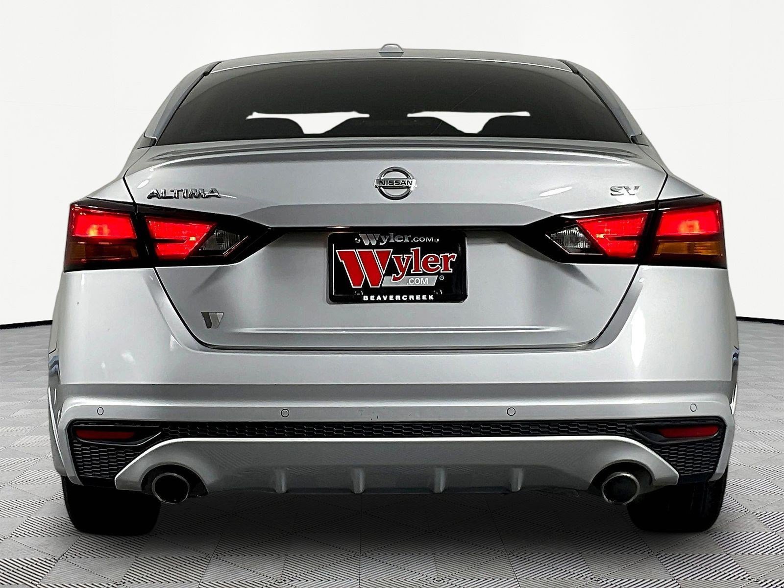 Used 2020 Nissan Altima 2.5 SV FWD image 5