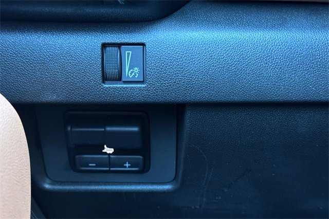 Used 2023 GMC Canyon AT4 w/ AT4 Premium Package image 42